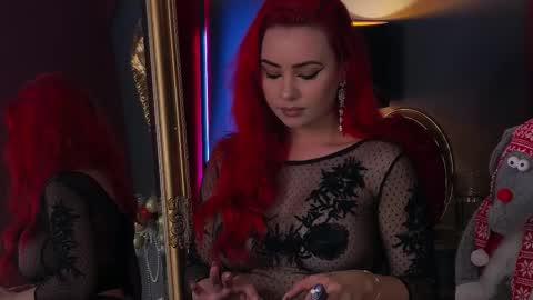 Snapshot of emmelyn_ chatting on 14, 12, 2025 Emm online show from 14, 12, 2025