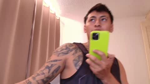 emmi_11 online show from 21, 4, 2026