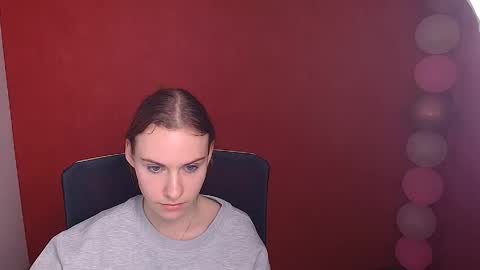 Emmi online show from 21, 2, 2025