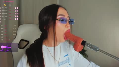 Emmi online show from 21, 1, 2025