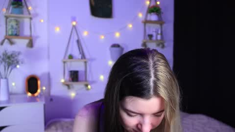 Snapshot of emmie_everly chatting on 10, 10, 2025 emmie_everly online show from 10, 10, 2025