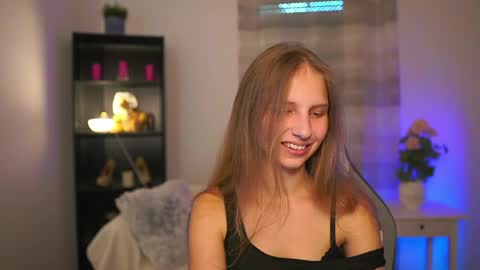 Snapshot of emmie_murray chatting on 21, 5, 2026 Emmie online show from 21, 5, 2026