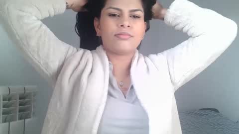 emmie online show from 18, 12, 2024