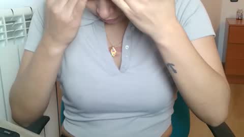 emmie online show from 16, 10, 2025