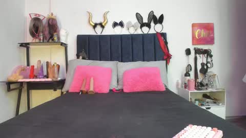          online show from 6, 1, 2026