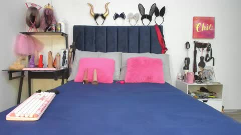          online show from 26, 2, 2026