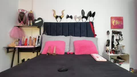 Snapshot of emmily_giraldo chatting on 24, 4, 2026 online show from 24, 4, 2026