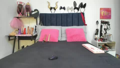 Snapshot of emmily_giraldo chatting on 29, 4, 2026 online show from 29, 4, 2026