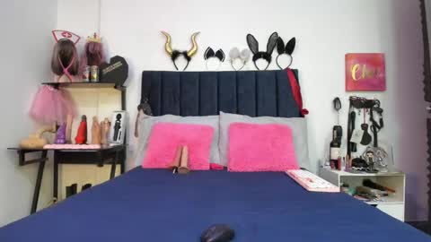 Snapshot of emmily_giraldo chatting on 4, 6, 2026 online show from 4, 6, 2026