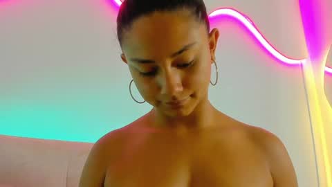 Snapshot of emmilybratz chatting on 25, 6, 2026 EMMILY online show from 25, 6, 2026