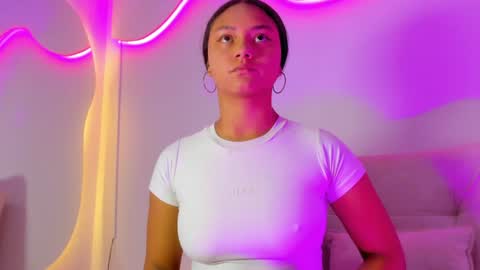 Snapshot of emmilybratz chatting on 12, 7, 2026 EMMILY online show from 12, 7, 2026