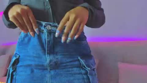 Snapshot of emmilybratz chatting on 24, 7, 2026 EMMILY online show from 24, 7, 2026