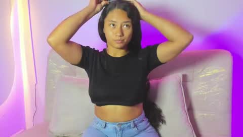 Snapshot of emmilybratz chatting on 7, 8, 2026 EMMILY online show from 7, 8, 2026