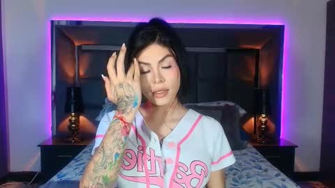 Snapshot of emmilysantibanez chatting on 24, 2, 2025 Emmily Santibaez online show from 24, 2, 2025