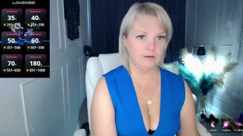 Snapshot of emmmam chatting on 27, 4, 2026 emmmam online show from 27, 4, 2026