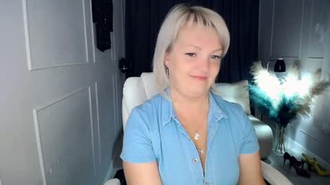 Snapshot of emmmam chatting on 23, 5, 2026 emmmam online show from 23, 5, 2026