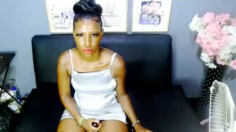 Snapshot of emmybae69 chatting on 21, 1, 2025 emma online show from 21, 1, 2025