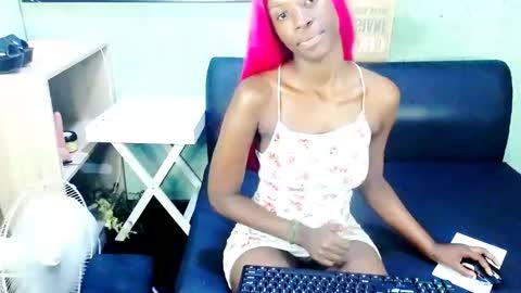 Snapshot of emmybae69 chatting on 11, 9, 2025 emma online show from 11, 9, 2025