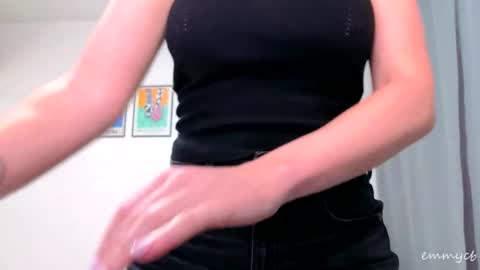 Em online show from 19, 9, 2025