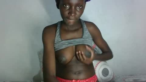 Snapshot of empress_ivy1 chatting on 14, 7, 2026 empress_ivy1 online show from 14, 7, 2026