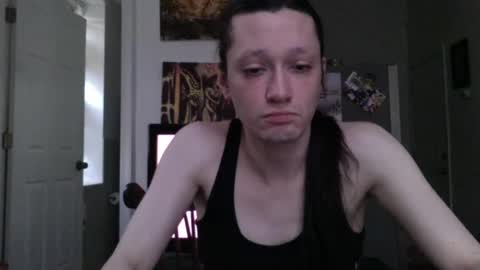 empusalamia online show from 14, 1, 2025