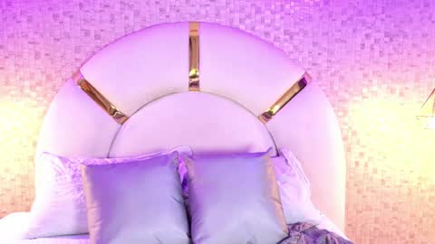 Emy  online show from 17, 4, 2026