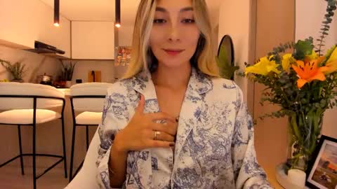 Snapshot of emyconneer chatting on 12, 2, 2025 emyconneer online show from 12, 2, 2025