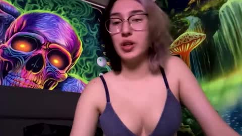 Snapshot of emyleighsolis chatting on 3, 12, 2025 emyleighsolis online show from 3, 12, 2025