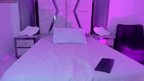 Snapshot of emysilver chatting on 20, 2, 2025 Emy Silver online show from 20, 2, 2025