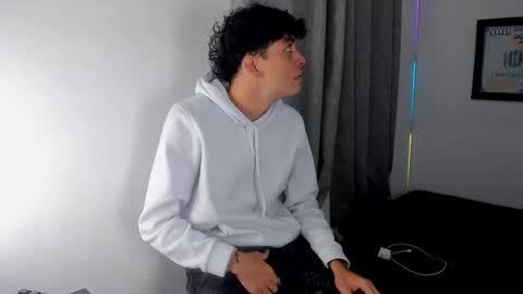 Salo online show from 17, 4, 2026