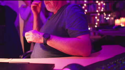 Snapshot of energybra chatting on 15, 12, 2024 uk online show from 15, 12, 2024