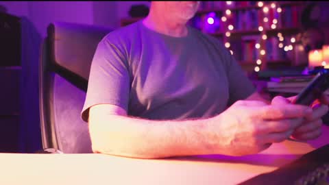 Snapshot of energybra chatting on 24, 12, 2024 uk online show from 24, 12, 2024