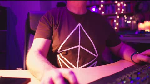 Snapshot of energybra chatting on 4, 1, 2025 uk online show from 4, 1, 2025