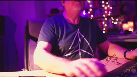 Snapshot of energybra chatting on 12, 1, 2025 uk online show from 12, 1, 2025