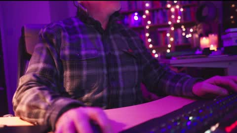 Snapshot of energybra chatting on 25, 1, 2025 uk online show from 25, 1, 2025