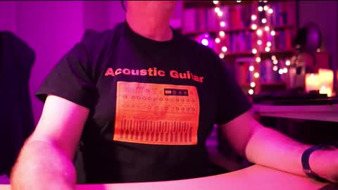 Snapshot of energybra chatting on 13, 11, 2025 uk online show from 13, 11, 2025