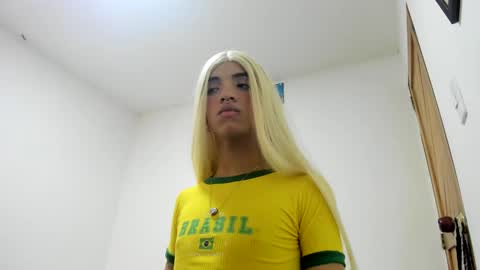 engel20042001 online show from 29, 1, 2025