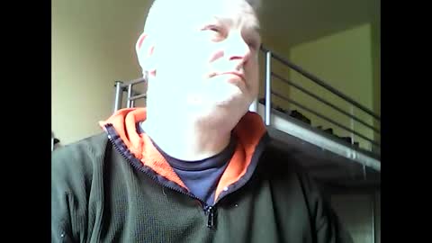 Snapshot of englishguysurrey chatting on 8, 5, 2026 englishguysurrey online show from 8, 5, 2026