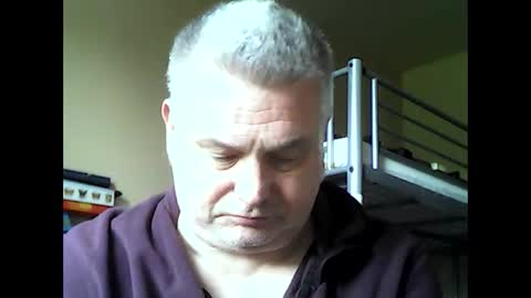Snapshot of englishguysurrey chatting on 20, 5, 2026 englishguysurrey online show from 20, 5, 2026