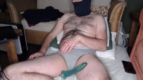 englishshyguyuk online show from 8, 1, 2026