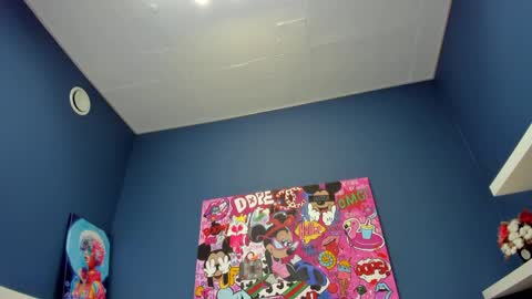Snapshot of enigmatic_ella chatting on 25, 5, 2026 Ella online show from 25, 5, 2026