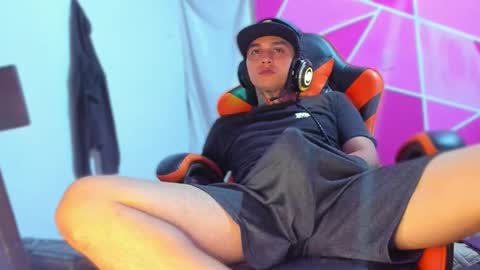 enjoymycock99 online show from 2, 3, 2026