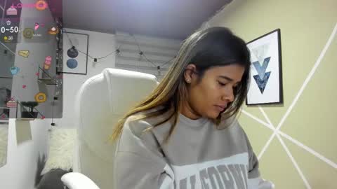 Snapshot of enma_clark chatting on 10, 11, 2025 Enma clark online show from 10, 11, 2025