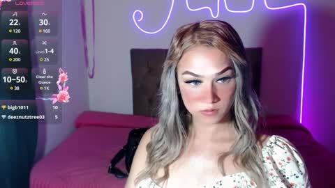 Enma Rojas online show from 12, 12, 2024