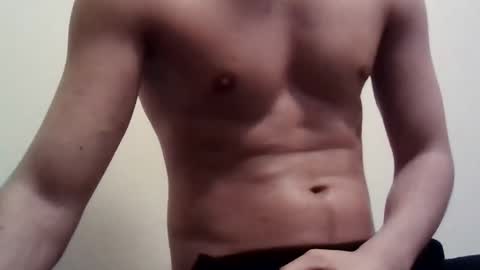 Snapshot of enoch98 chatting on 5, 3, 2025 enoch98 online show from 5, 3, 2025