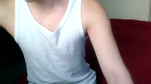 Snapshot of enoch98 chatting on 7, 3, 2025 enoch98 online show from 7, 3, 2025