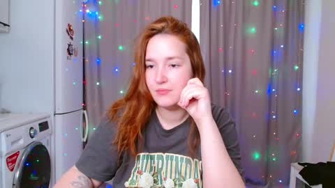 Snapshot of enorolve chatting on 16, 12, 2024 Horny Mary online show from 16, 12, 2024