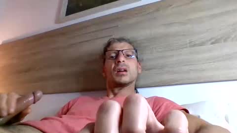 Snapshot of enri222 chatting on 4, 11, 2025 rineking online show from 4, 11, 2025