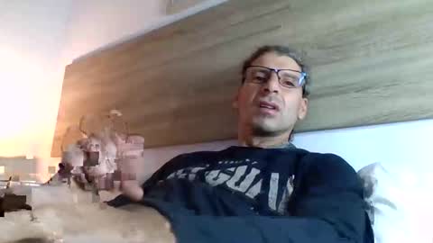 Snapshot of enri222 chatting on 17, 11, 2025 rineking online show from 17, 11, 2025