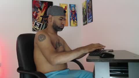 Snapshot of enriblack92 chatting on 3, 1, 2025 enriblack92 online show from 3, 1, 2025